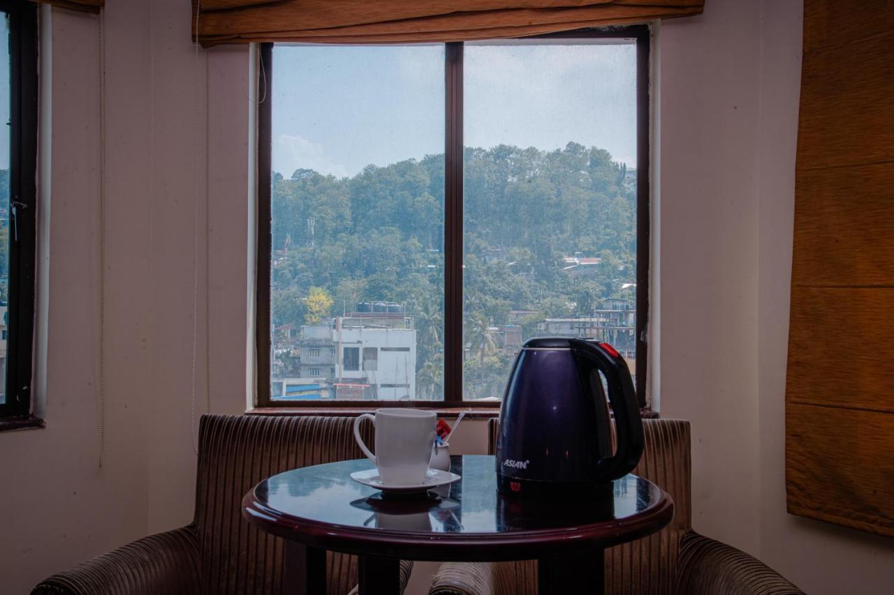 Hotel Gateway Grandeur Guwahati Exterior foto